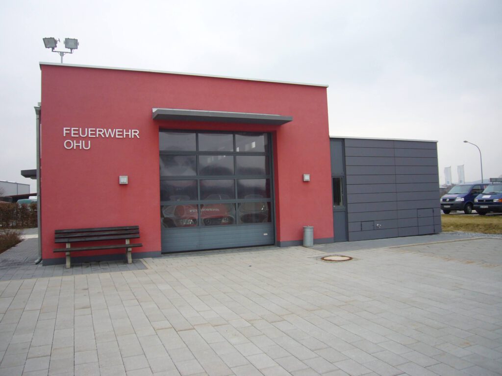 4,13 Fensterrolltor Feuerwehr