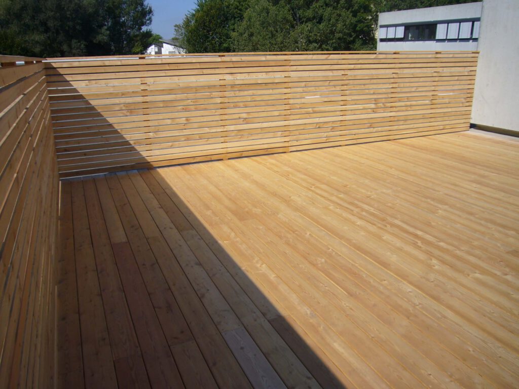 5.12 Holzterasse