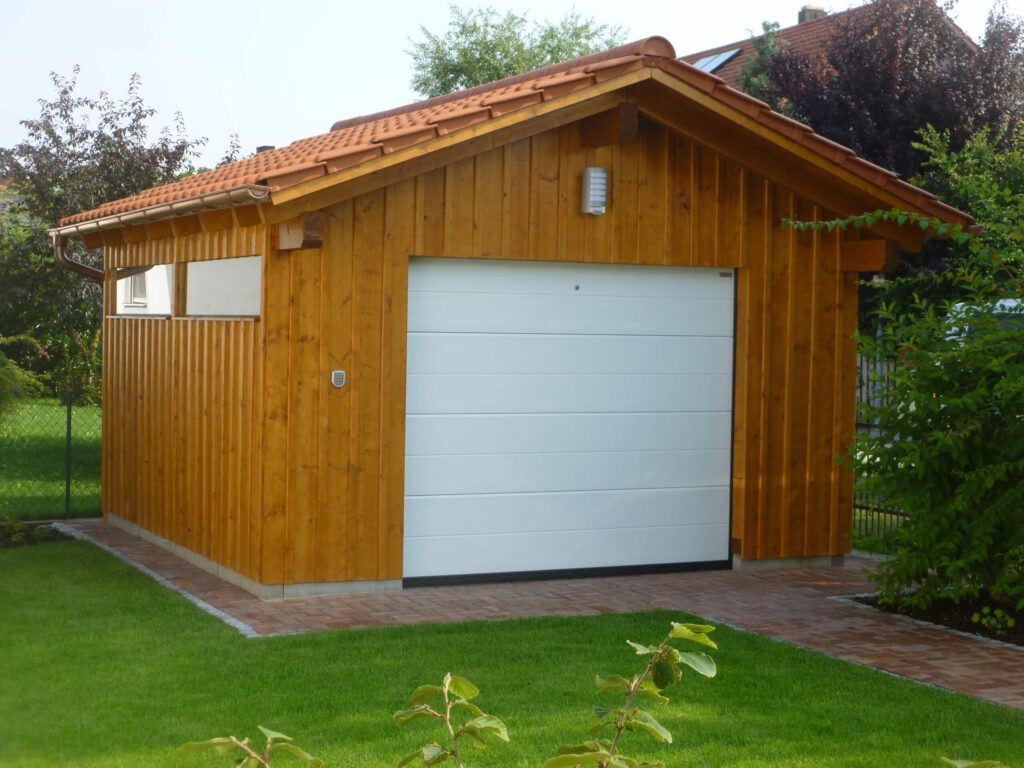 5.17 Holzgarage